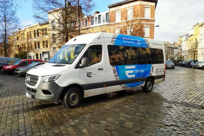 Bus do Niemiec od drzwi do drzwi — odbiór pasażera z adresu w Polsce