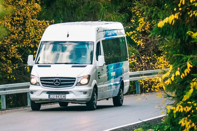 Tanie busy do Niemiec — Mercedes Sprinter Effect Bus gotowy do wyjazdu w trasę